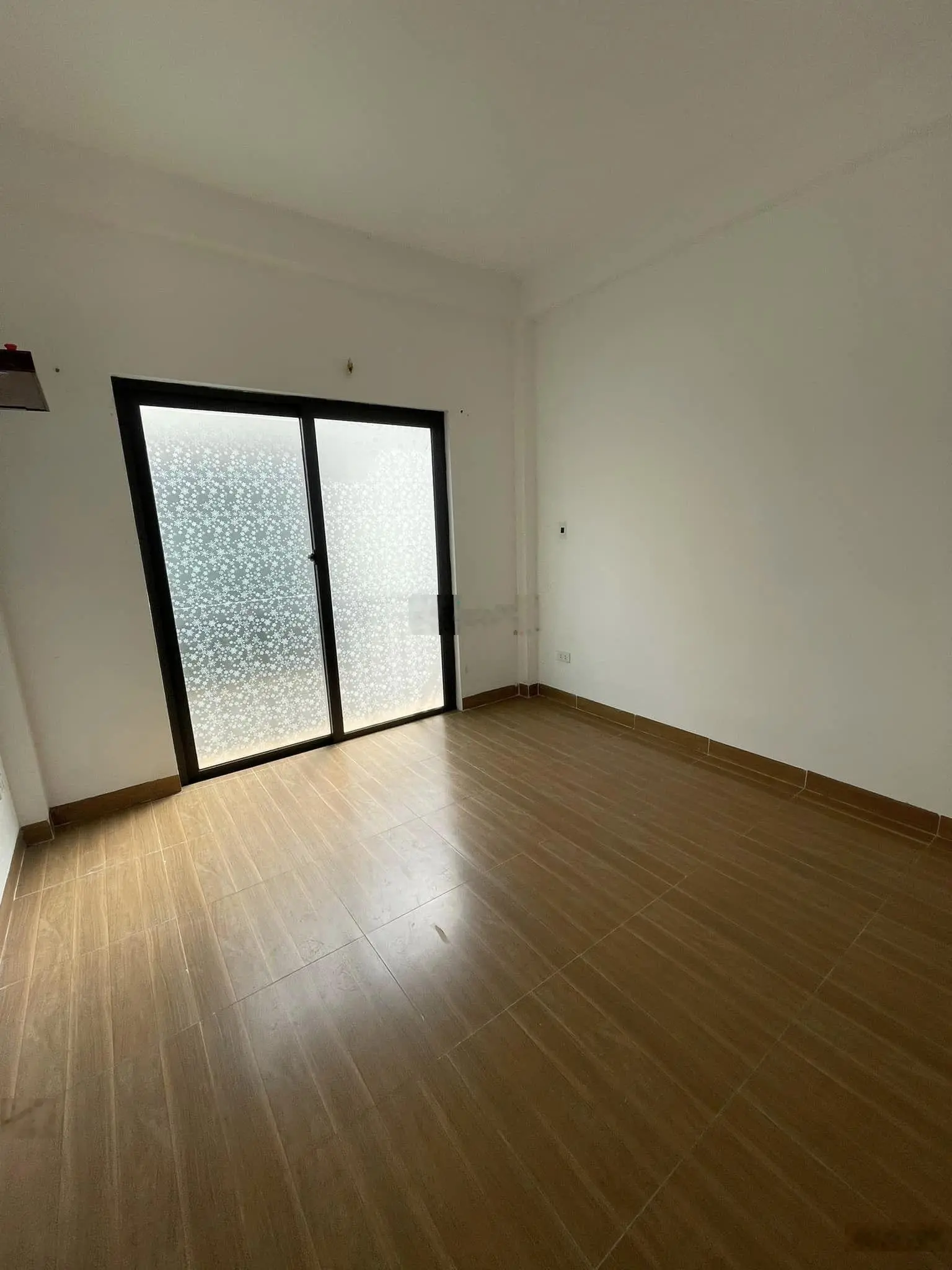 Nhà Biên Giang 4,5 tầng*32m2, đường ô tô, ngay hồ An Thắng, 500m ra QL6, 10p lên bx Yên Nghĩa