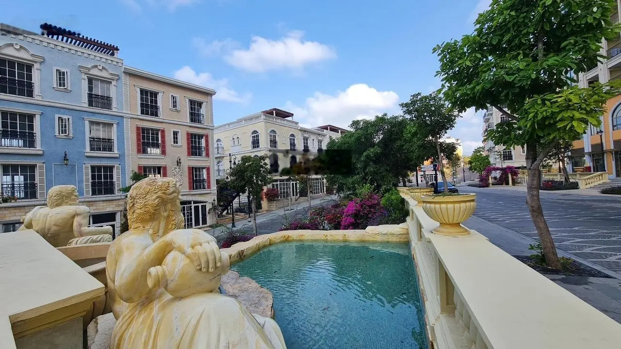 Bán gấp căn góc 2pn - view biển - sổ hồng lâu dài - bàn giao full nội thất - giá 5 tỷ 0919 755 ***