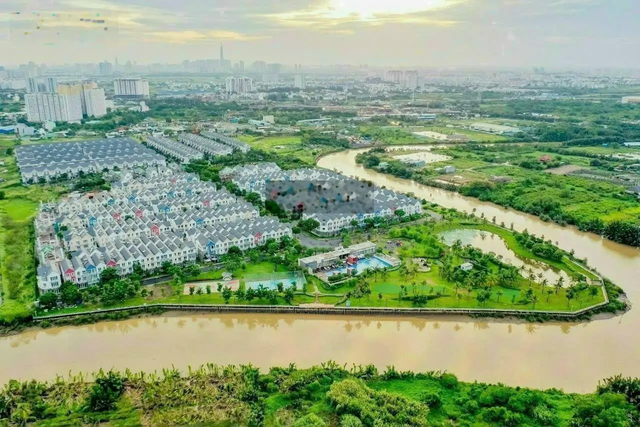 Bán căn nhà phố Park Riverside Quận 9. Sổ hồng sẵn