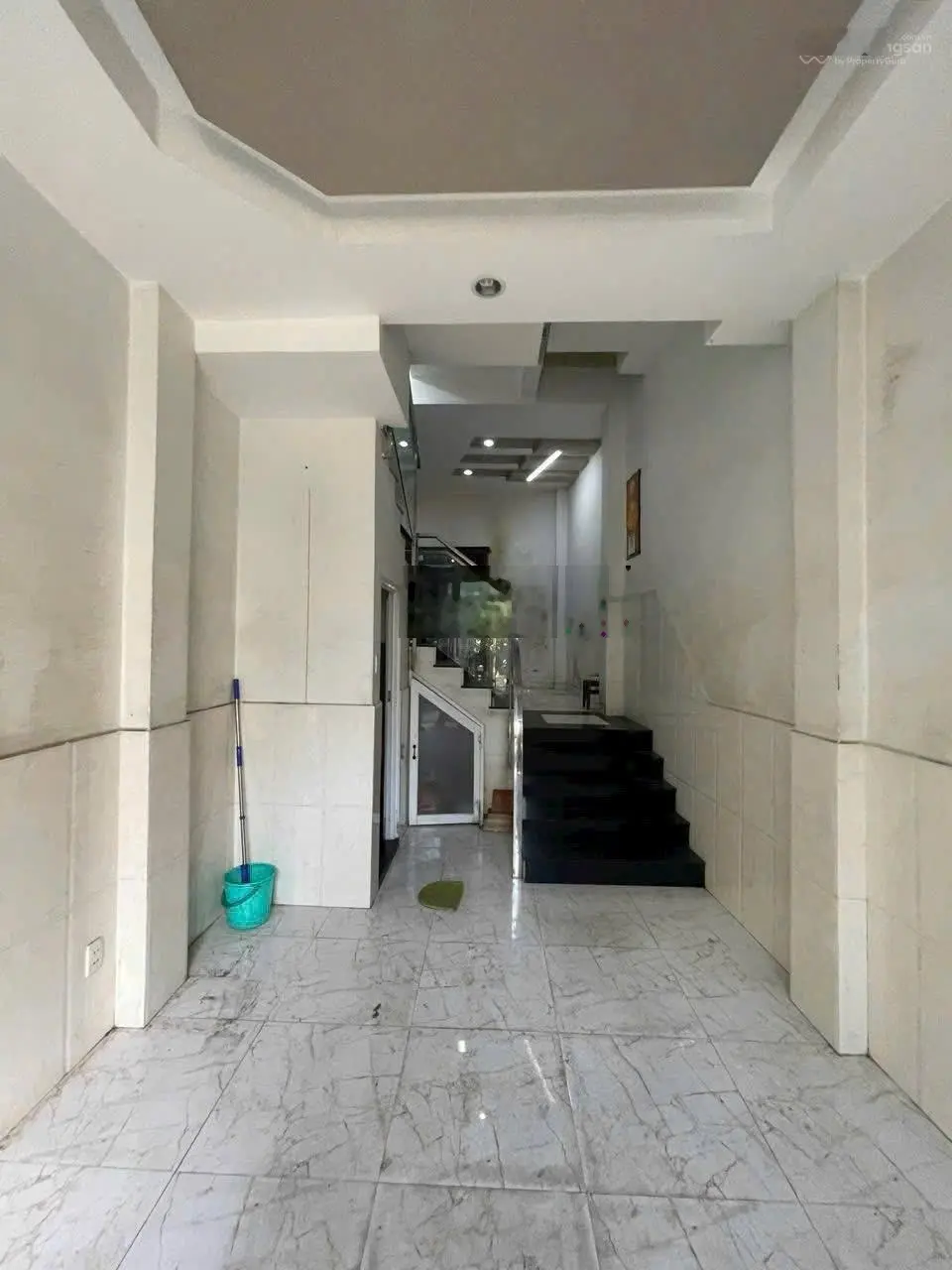Nhà sổ sẵn ngay cầu bình phú ngang 5m đường oto. ngay sát cầu bình phú 55m2. có 3 phòng shr