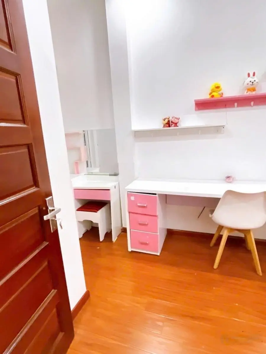Hk Hoàn Kiếm, 1 nhà ra mặt ngõ ô tô, ngõ thông, kinh doanh, DT 42m2 4T MT 5,5m giá 6,8 tỷ