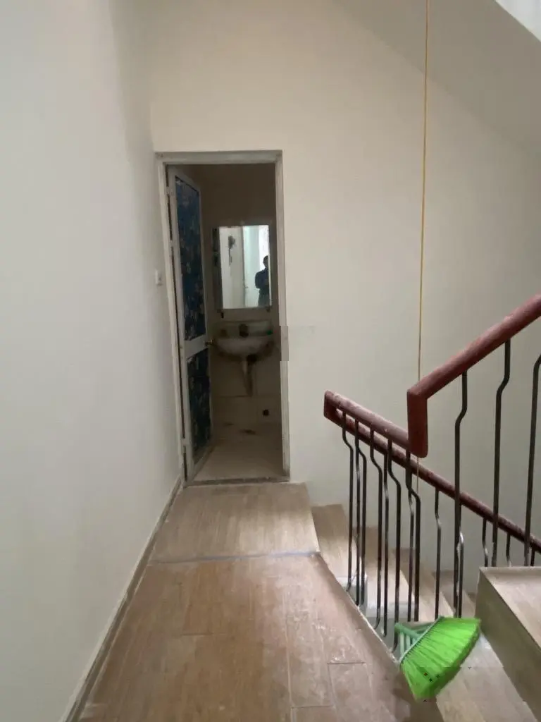 Cực hiếm, bán nhà cầu giấy, ngõ thông - cách nhà 5m ô tô tránh - ở sướng, 33,5m2, giá 5,8 tỷ