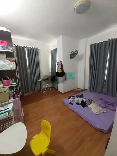 Bán căn hộ Khánh hội 2, Q4, 82m2, đã có sổ Hồng,