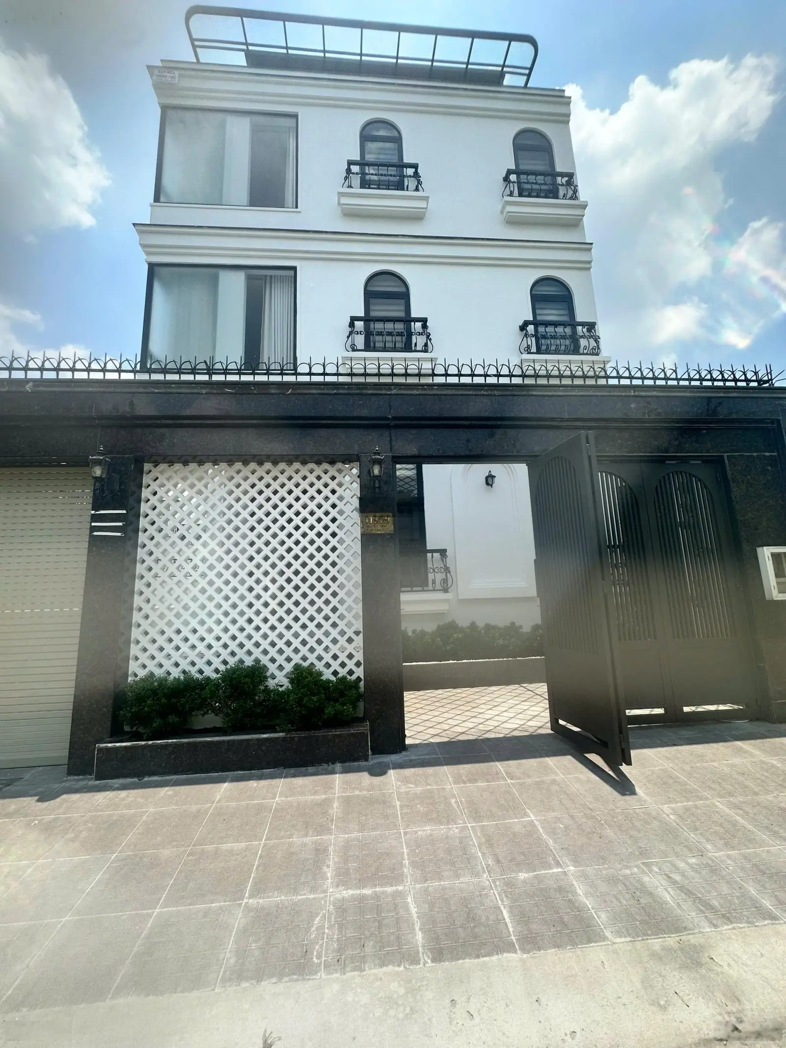 Bán biệt thự siêu đẹp view lm81 an phú, quận 2