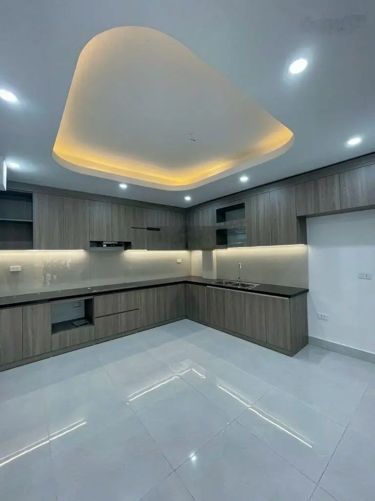 Bán nhà phân lô Khâm Thiên, oto tránh, vỉa hè, bãi xe, DT 56m2 x 5 tầng, MT 4 m giá 21 tỷTL