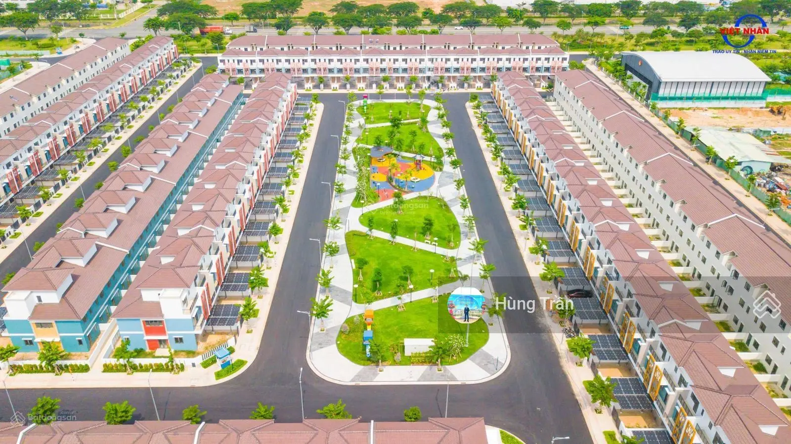 Cơ hội sở hữu nhà 3 tầng view công viên Sun casa Central, trả trước 900 triệu nhận nhà ngay