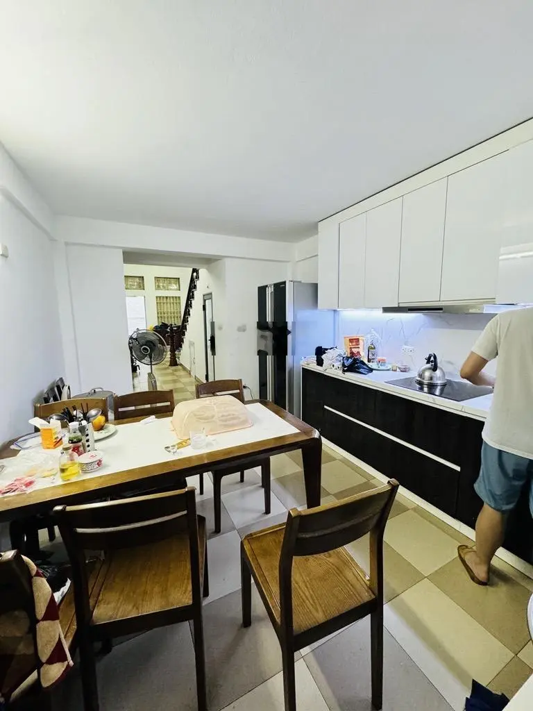 Bán nhà Ngọc Thuỵ - Long Biên - hiếm - thoáng mát - gần ô tô - dân xây - giá đầu tư - 4 ngủ ở sướng