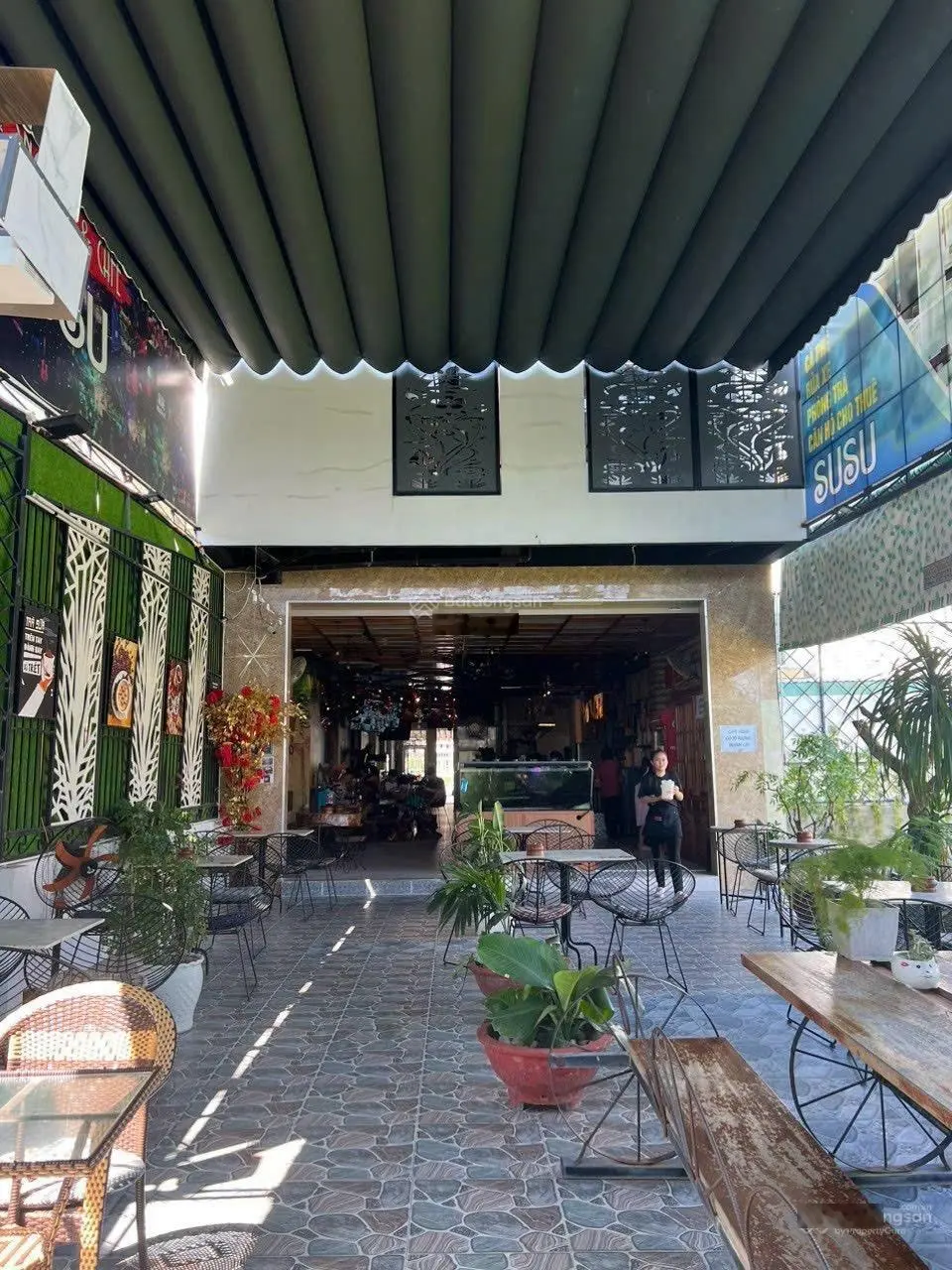 Nhà 4 tầng, mặt đường Phương Sài, TP Nha Trang. DTSD 597,7m2 hiện đanh kinh donh coffee