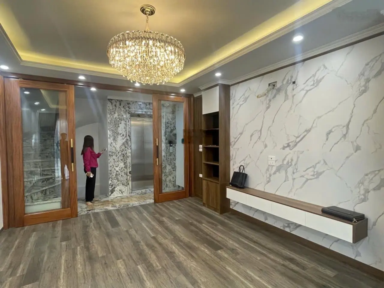 Tây Hồ - Thụy Khuê - kinh doanh thang máy 42m2 x7 tầng
