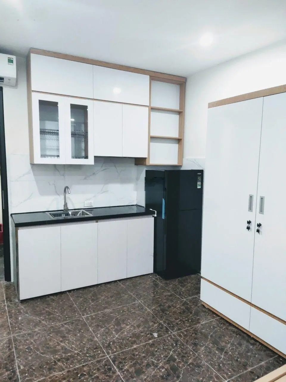 CCMN Lê Đức Thọ. Mỹ Đình; DT 52/56m2. MT 6m4. 11P KK. SĐCC. Ôtô đỗ cửa. 13,2 tỷ. 0974 687 ***