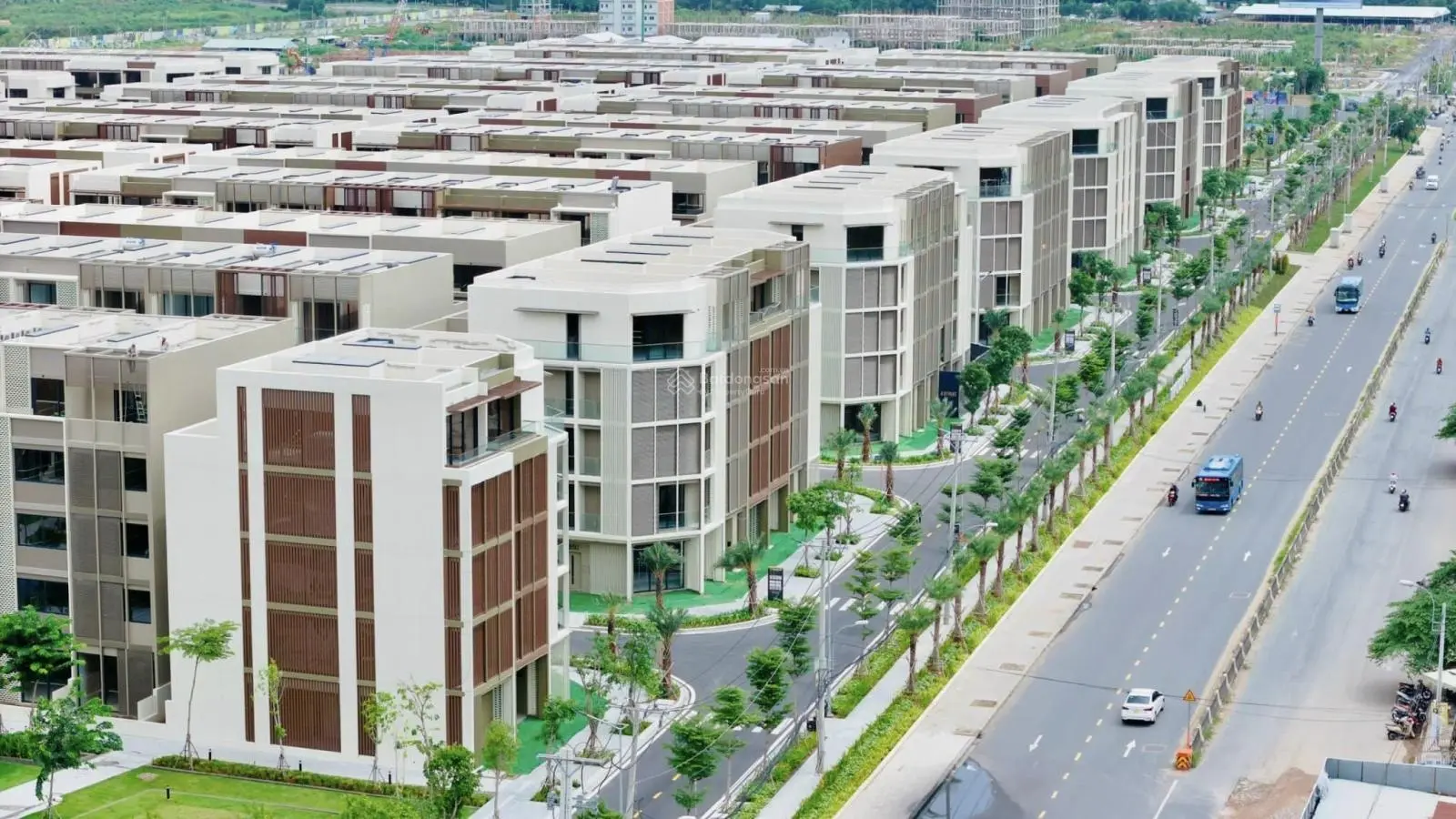 Bán gấp nhà phố đường 20m đẹp nhất The Global City. Chịu lỗ 15% giá HĐ gốc