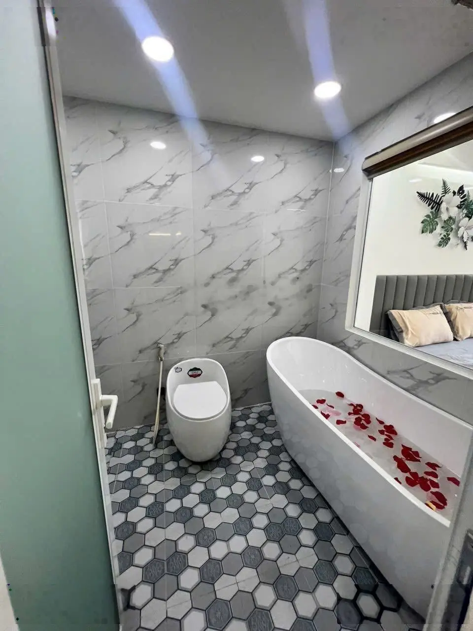 Chủ Muốn Bán Nhà Cho Thuê 21 Triệu/Tháng Đường Sư Vạn Hạnh,P.12,Quận 10,Giá:4,65Tỷ/ 80m2(5x16) 2Lầu