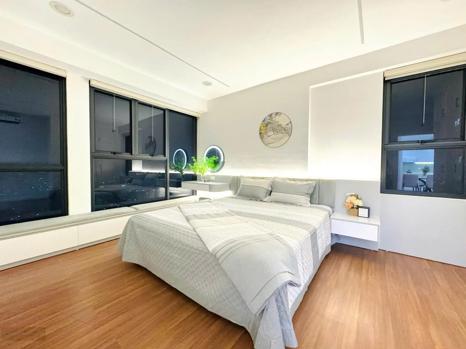 Bán gấp căn hộ 2 phòng ngủ N07, Thành Thái KĐT mới Dịch Vọng, Cầu Giấy giá 5 tỷ