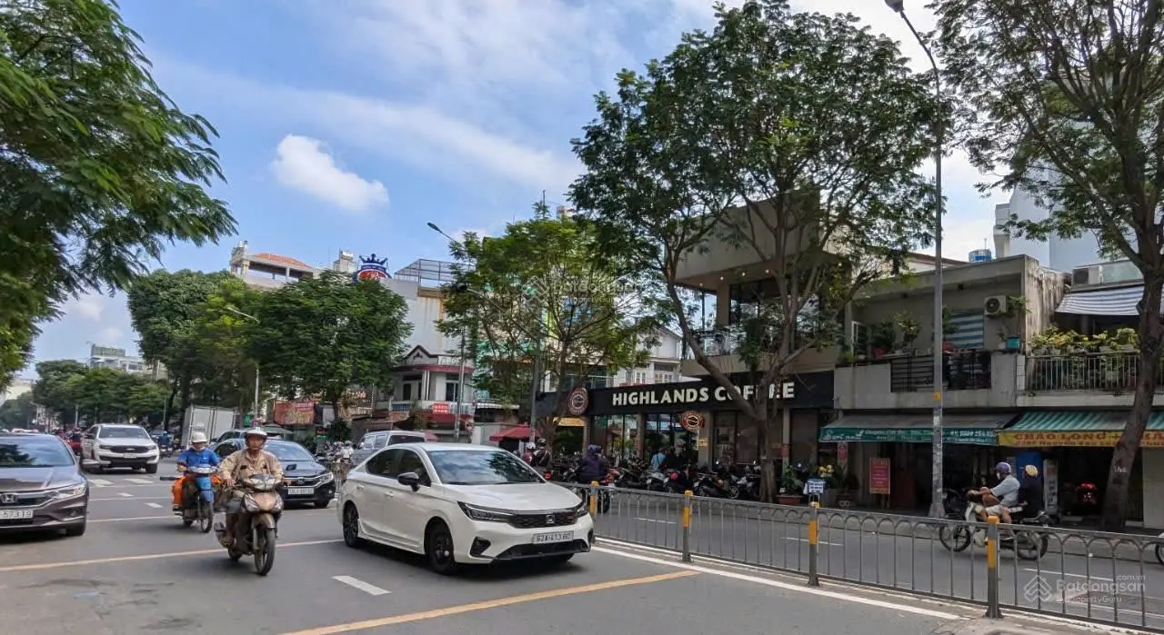 Nhà hiếm góc 2 mặt tiền đường nguyễn văn luông, quận 6, dt: 18,5 x21m , cho thuê 133tr giá 6x tỷ