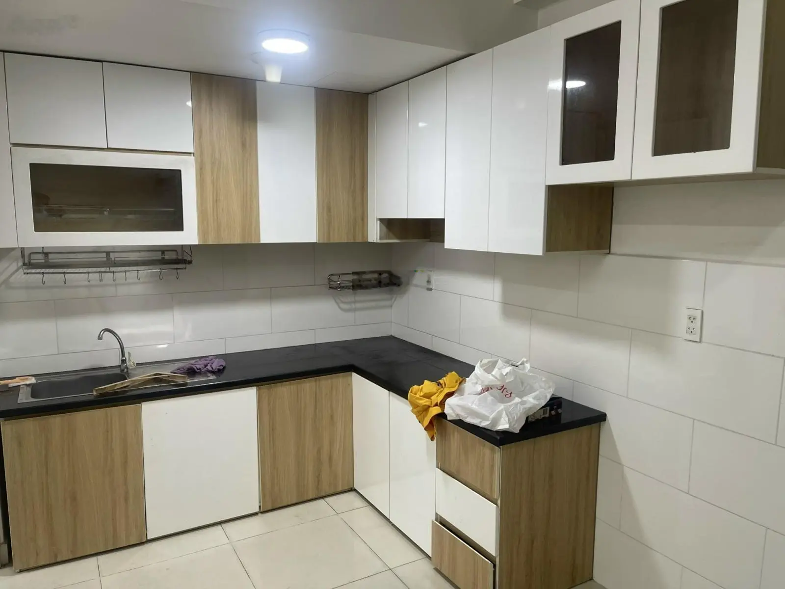 Bán gấp Ruby 3PN - 2WC (93m2) đã có sổ hồng, thoáng mát chỉ 3,550 tỷ