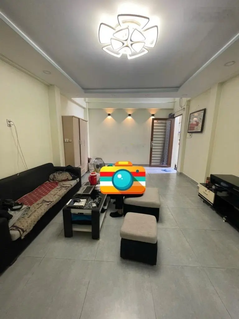 Nhà đẹp 3 tầng Trần Xuân Soạn gần Quận 1, Quận 4 giá chỉ 3,x tỷ