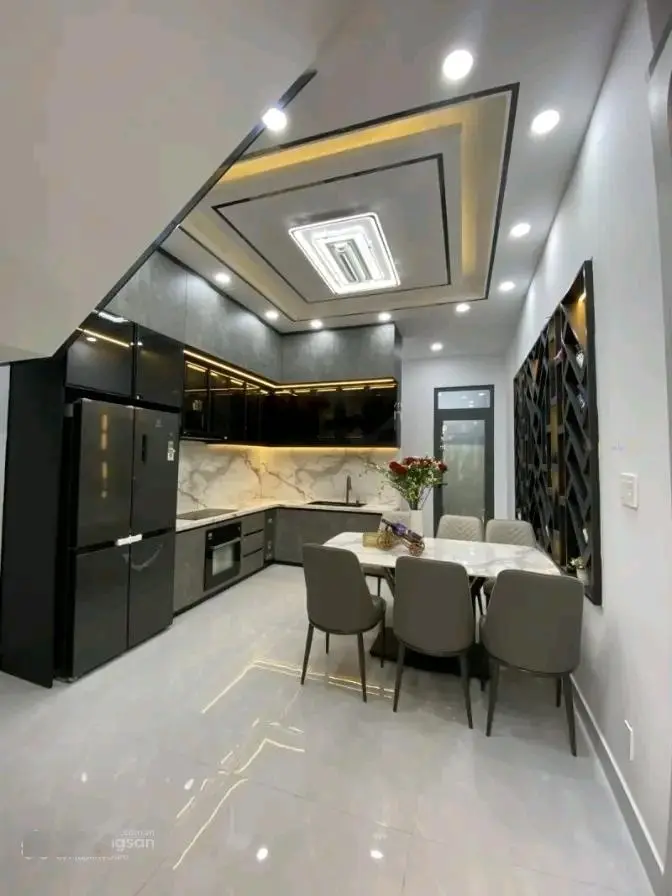 Bán nhà giá chỉ 3TỶ420/80,5m2 đường 3/2 - P. 8 - Q. 10, cho thuê 25tr, gần Bệnh Viện Nhân Dân 115