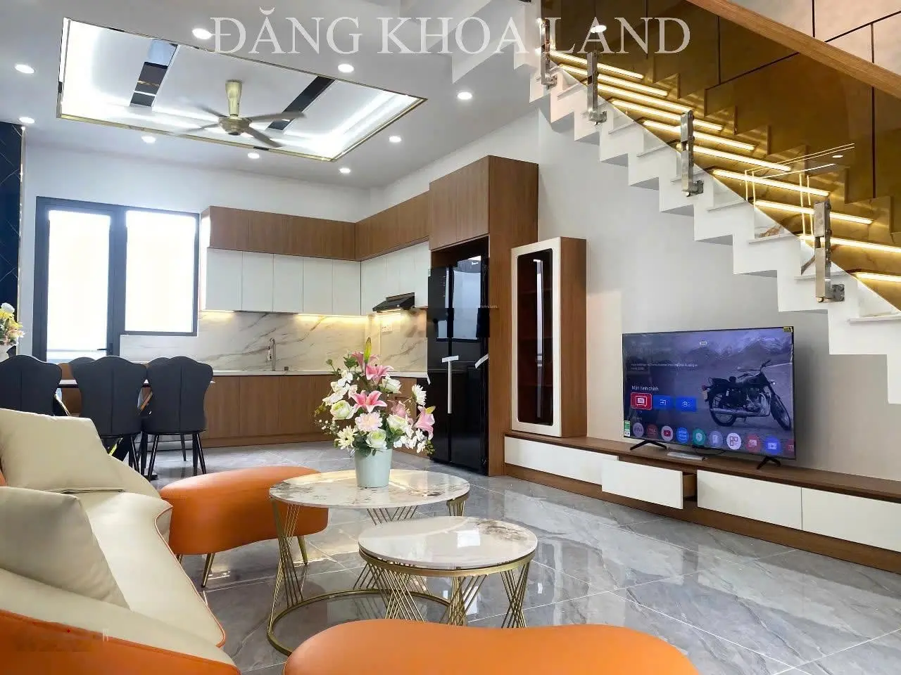 Nhà mới sang xịn mịn - full nội thất - 4PN 5WC - cách MT Đ. Số Linh Đông chỉ 20m - DT 66.1m2