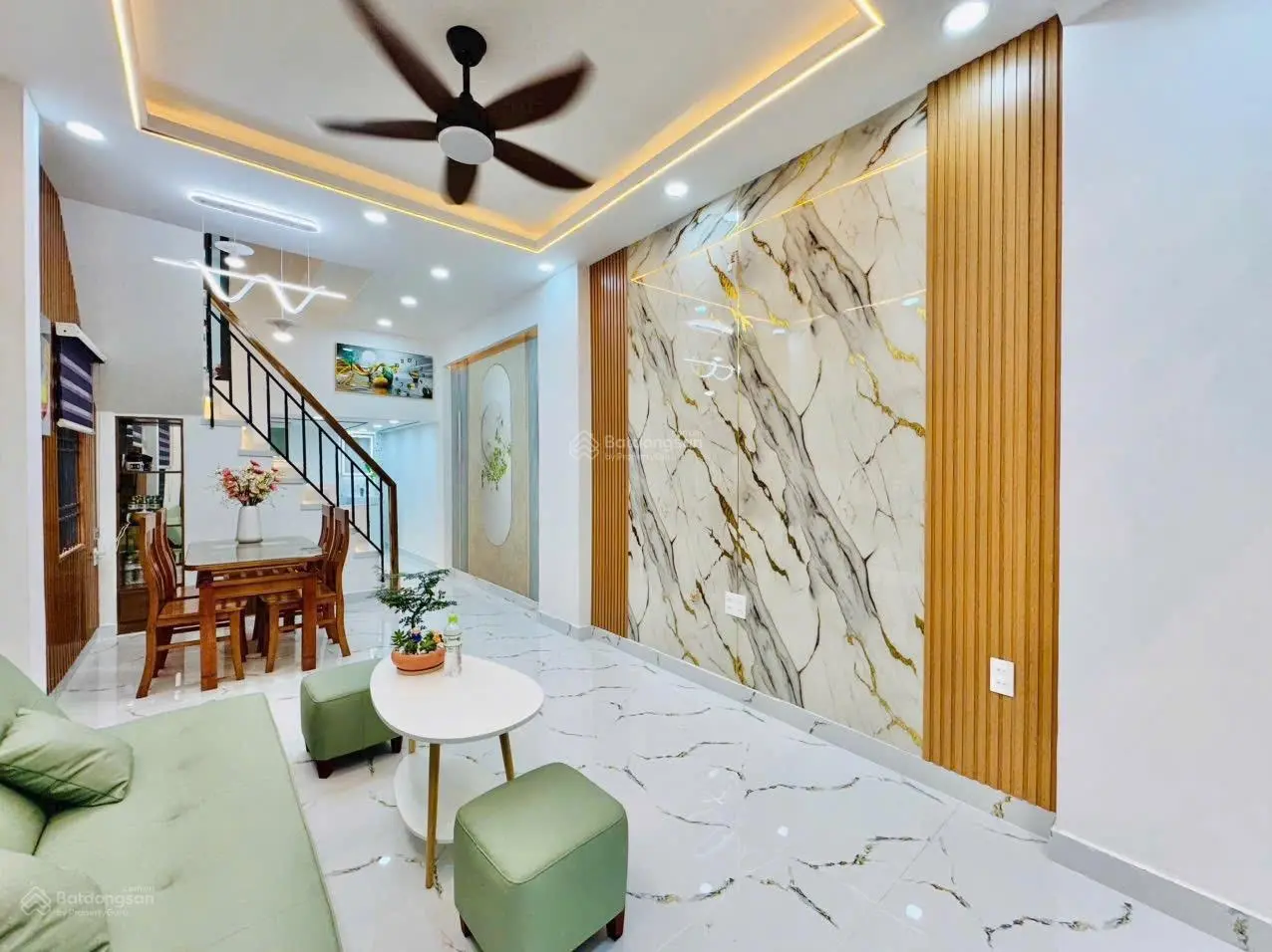 Thân gửi ace môi giới HH 40tr - hạ giá 200tr còn 3,68 tỷ TL bán nhà phố 2.5tầng 3 phòng ngủ