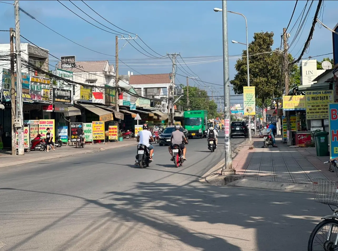 Bán gấp nhà mặt tiền đường D4 KDC Thuận Giao