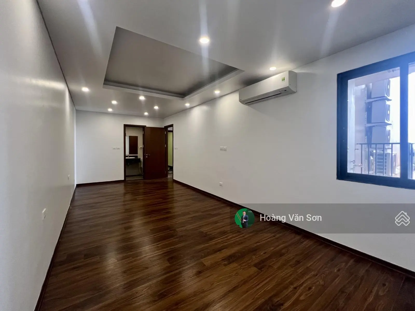 Bán căn hộ sân vườn N01T1 Ngoại Giao Đoàn, ban công Nam, thoải mái slot đỗ xe, nội thất sáng tạo