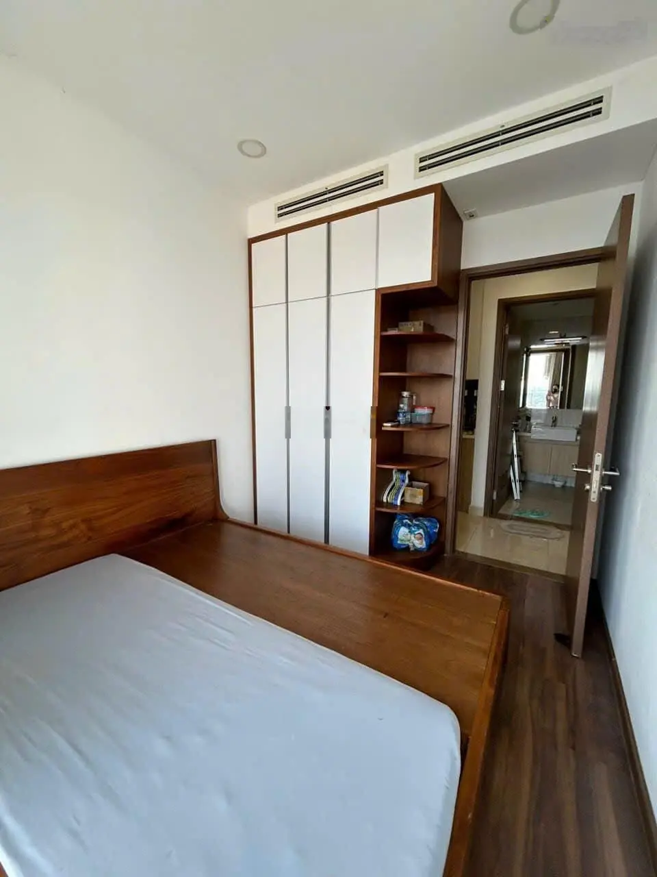Chính chủ cần bán căn hộ The Golden Star 75m2, 2PN, 2WC Q7, giá 1ty680 còn TL, full nội thất