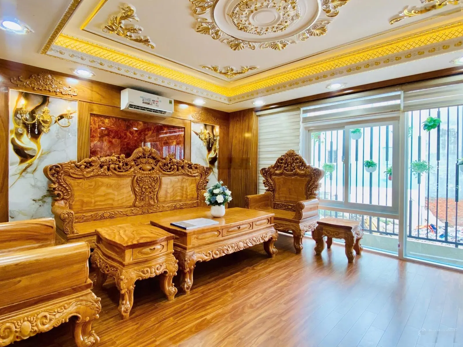 Siêu biệt thự mini tân cổ điển núp hẻm 8m Gò Vấp