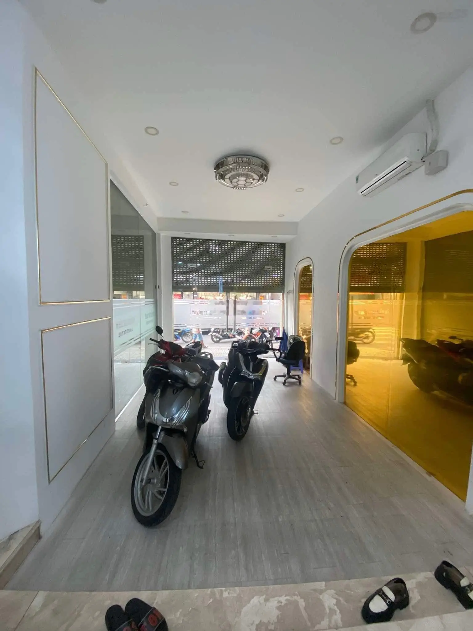 *Mặt Tiền CMT8_Tô Hiến Thành* 7 tầng - thang máy