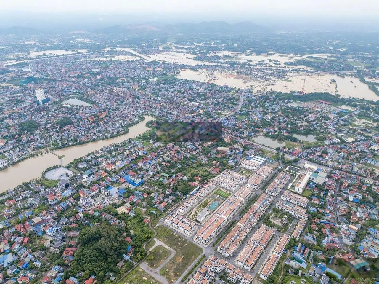Cơ hội sở hữu ngay căn liền kề góc view đẹp nhất Crown Villas Trung tâm TNvới giá cực kỳ hấp dẫn