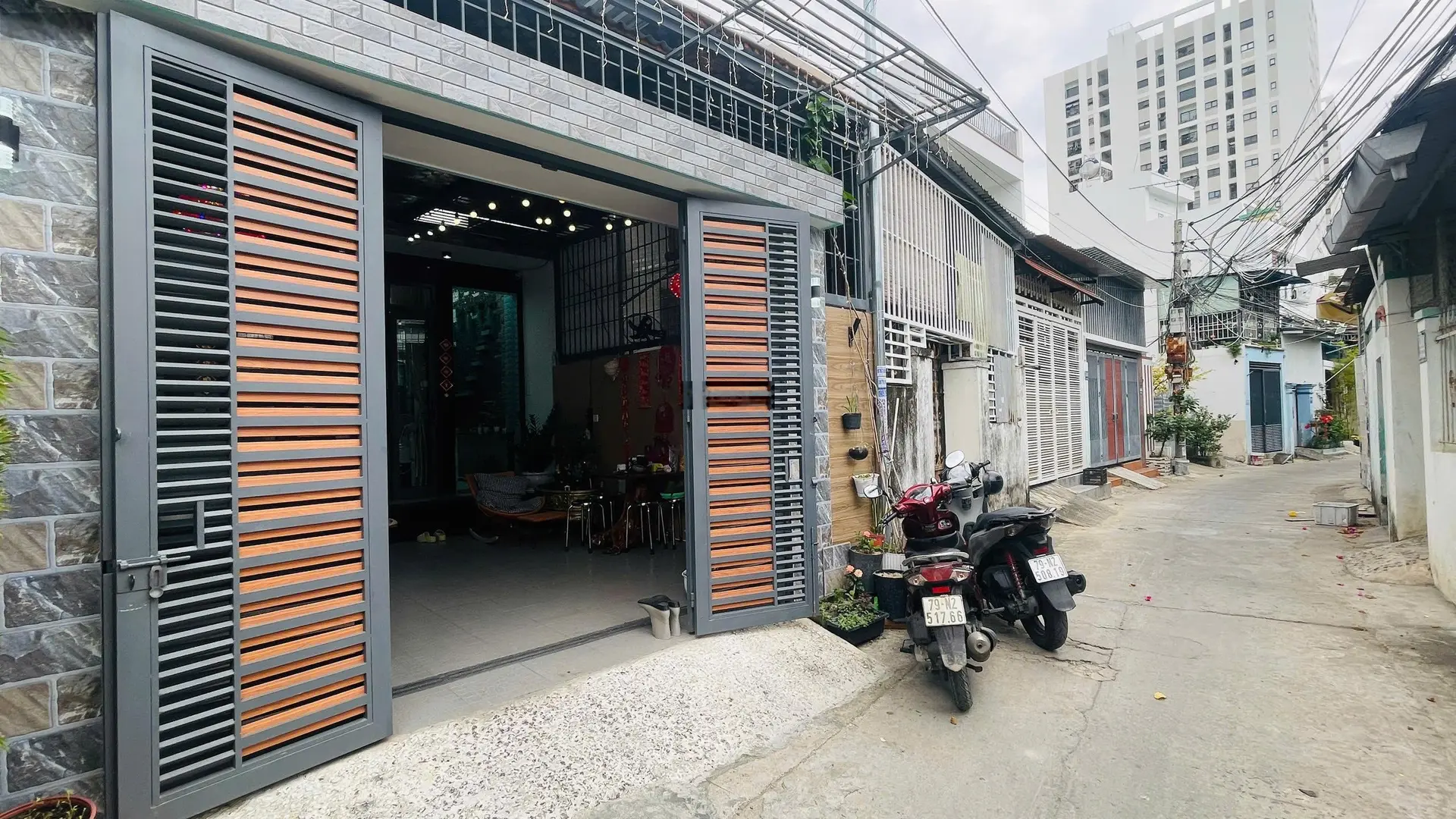 Bán Nhà Khu Dân Cư Phường Phước Hải, TP Nha Trang, nhà 1 trệt 1 lửng , 3pn, 2wc, ô tô tận cửa, SHR