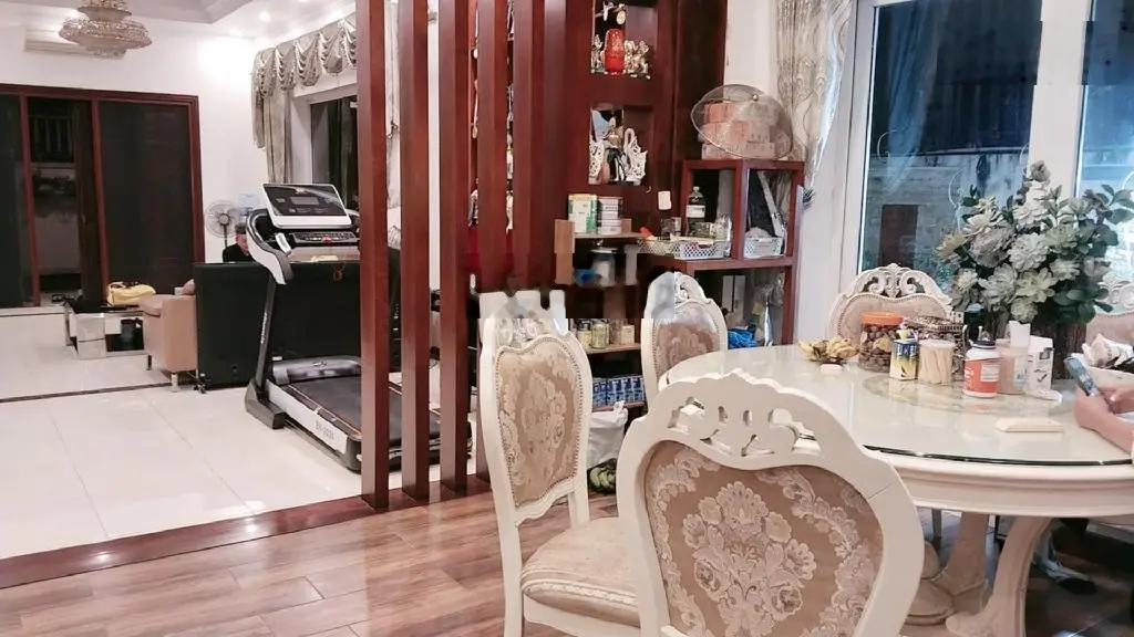 Biệt thự sân vườn đẳng cấp linh đàm 235m - vị trí đắc địa - nội thất nhập khẩu - chỉ 4x tỷ .