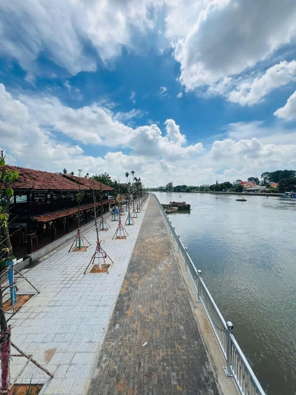 Bán nhà đất mặt tiền đường Nguyễn Thành Phương - view sông Đồng Nai Hiệp Hoà