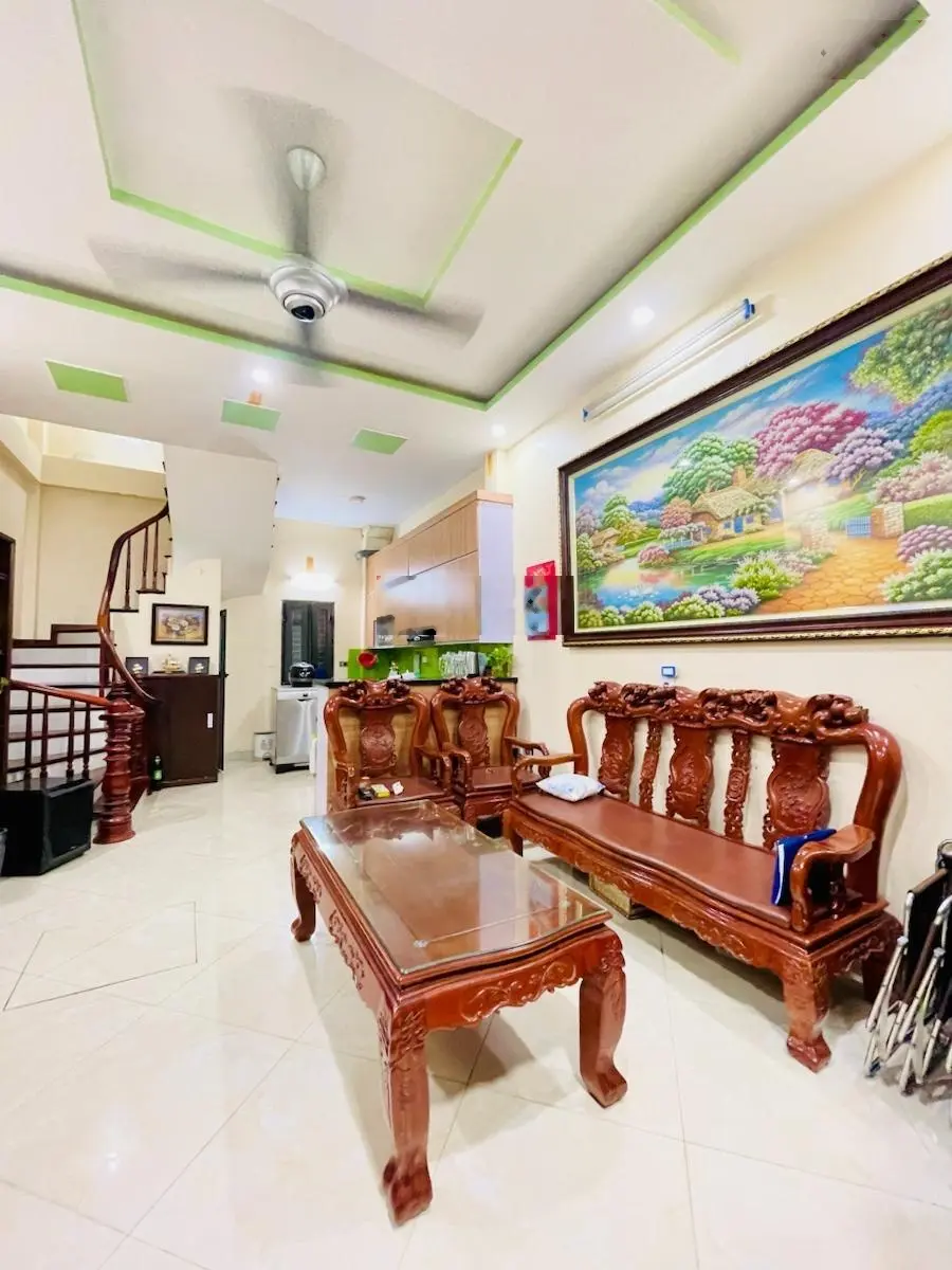 Bán nhà mặt ngõ Kim Hoa, Đống Đa. Ngõ thông, ba gác tránh, cách ôtô vài bước chân. 45m, 3ngủ,mt4.5m
