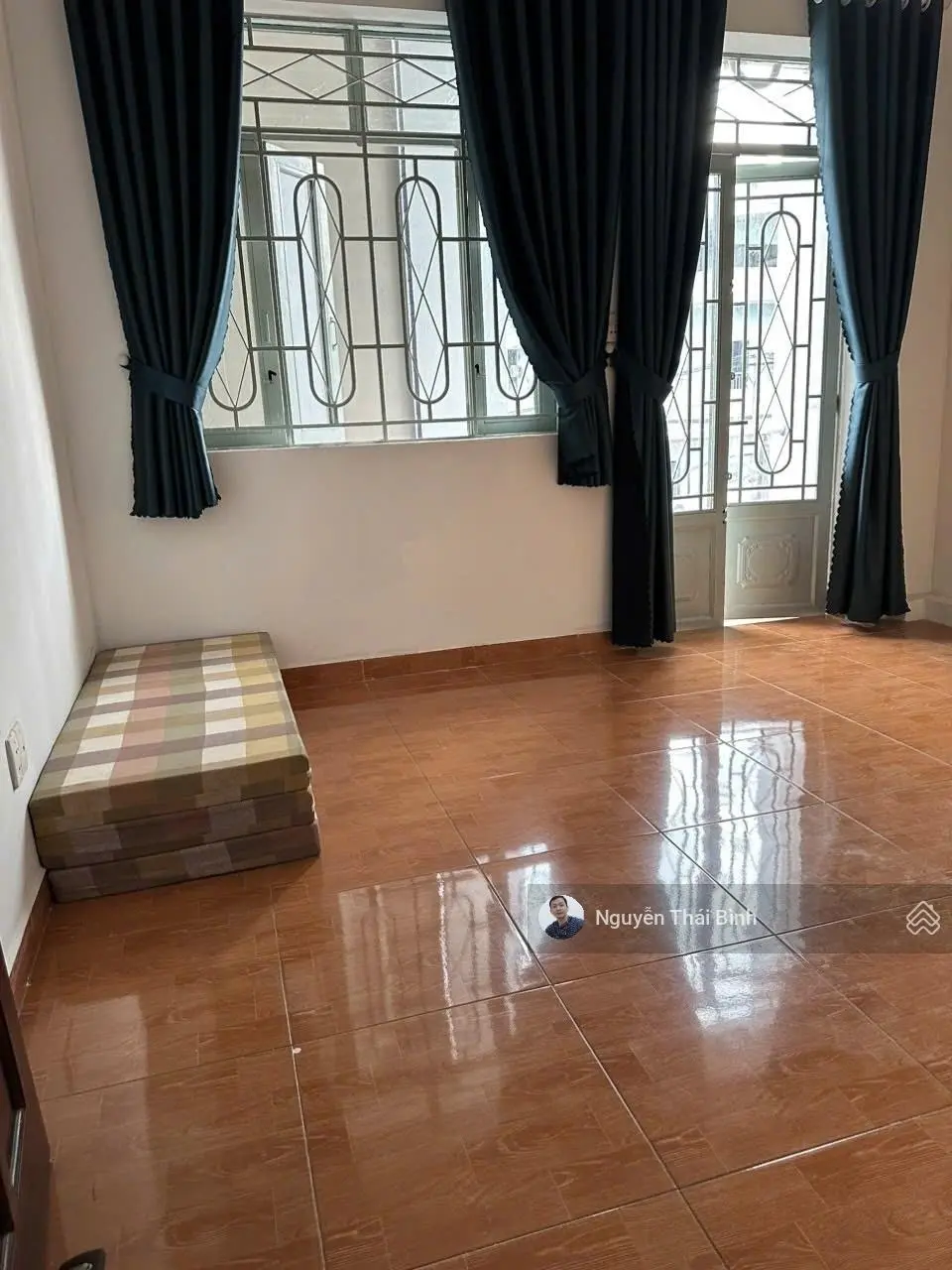 Nhà mặt tiền vỉa hè lớn, kinh doanh sầm uất. dòng tiền 50tr/tháng . đinh bộ lĩnh bình thạnh.