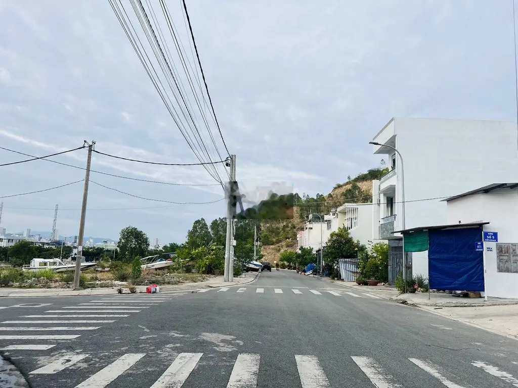 Cần bán lô đất đẹp TP Nha Trang, tái định cư Hòn Rớ 2. Giá cần bán 2.4