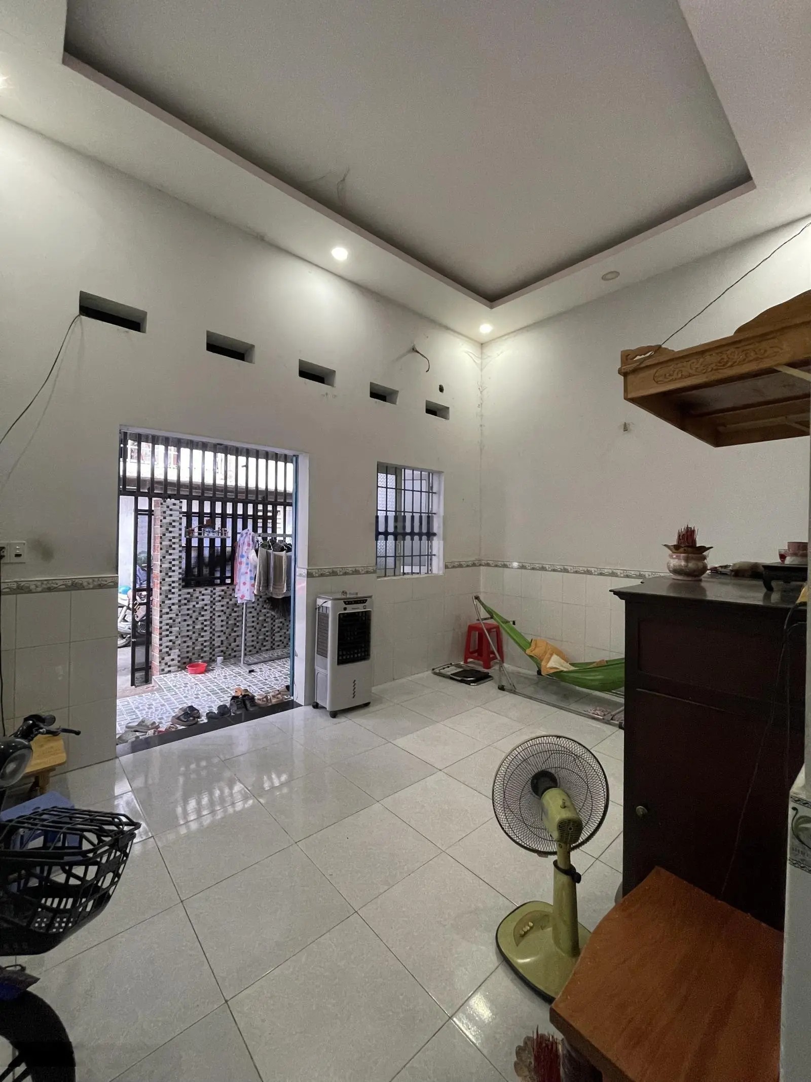 Chính chủ cần bán nhà sổ riêng gần chợ xóm nghèo đường nguyễn đức thiệu dĩ an