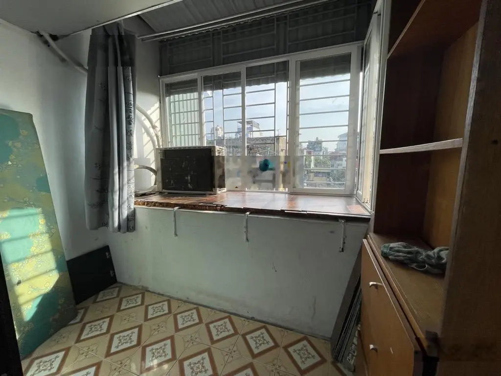 Cực hiếm, bán nhà tập thể doãn kế thiện mai dịch, ô tô đỗ cửa, 83,3m2, giá 2,8 tỷ.