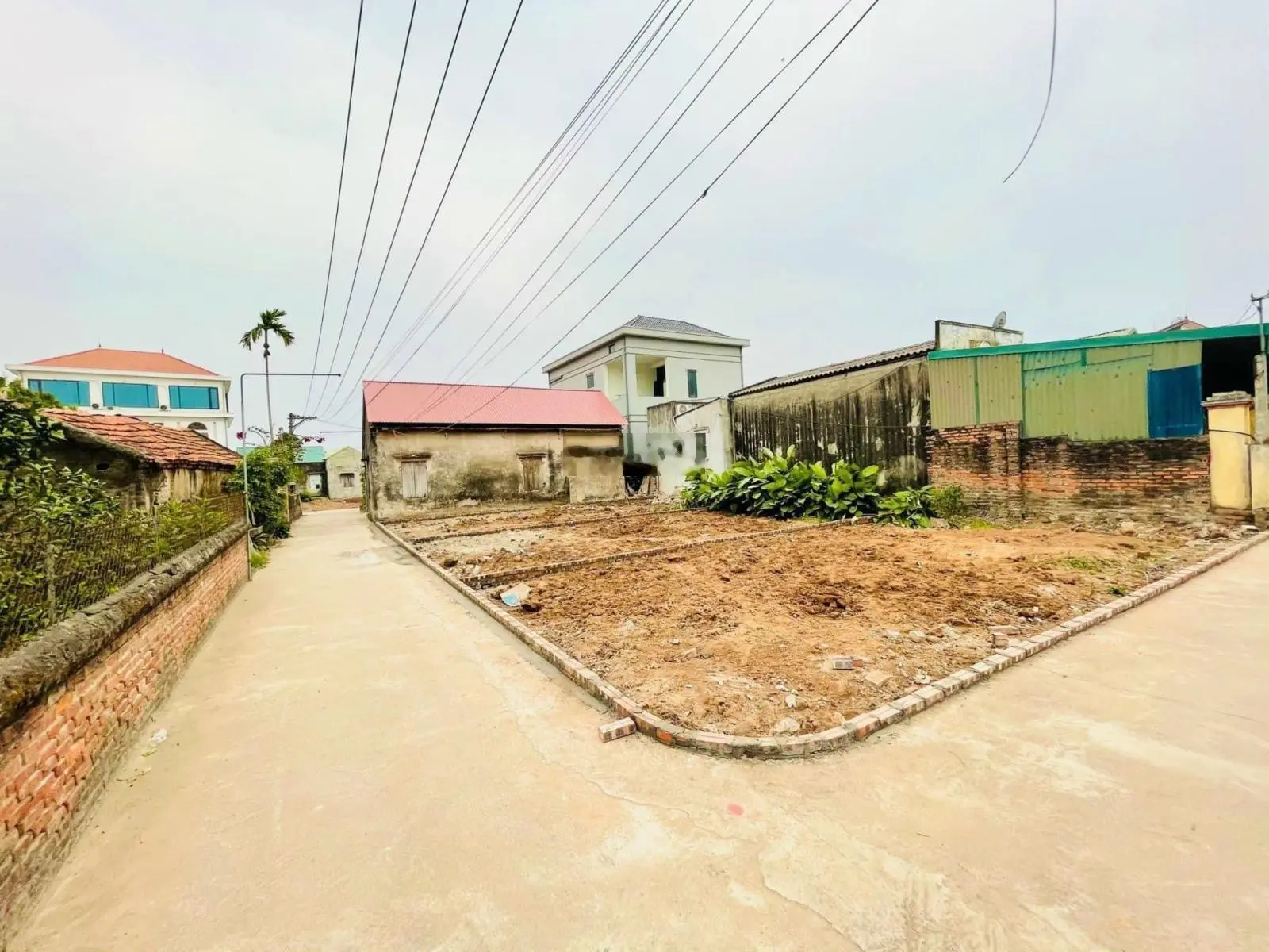Bán nhanh mảnh đất nhỏ xinh 66m2 đường thông thoáng tại Văn Giang