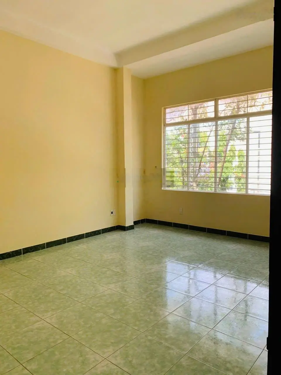 Bán nhà 3 tầng đường 10m5 Trần Quang Diệu gần Chung cư Monarchy, Trần Hưng Đạo ngang 7m3