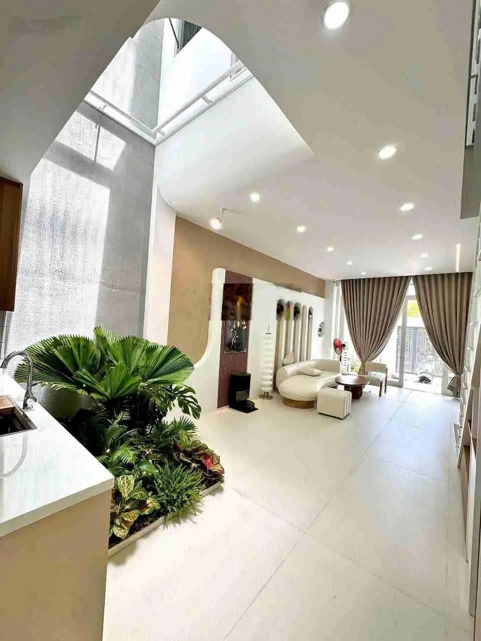 Nhà 3 tầng - bình kỳ, ngũ hành sơn - đẹp như hoa hậu đường 7,5m - chỉ nhỉnh 5 tỷ