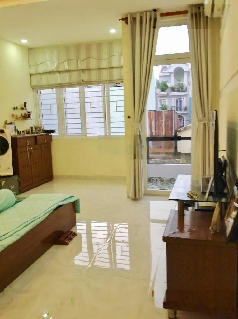Nhà 4 tầng - ngay khu đô thị vạn phúc - ô tô ngủ trong nhà - giá chỉ 9.xx tỷ.