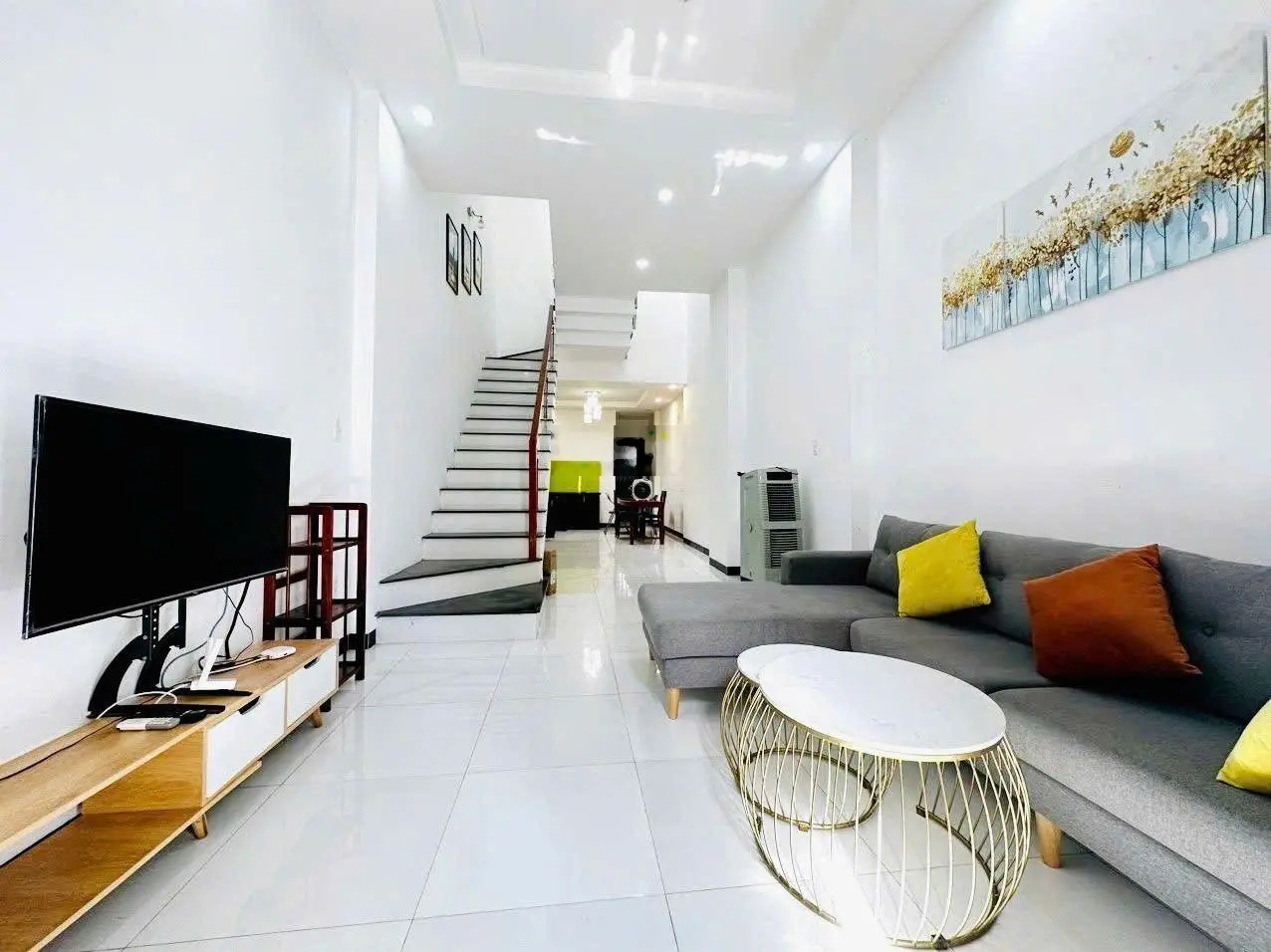 Siêu phẩm gần biển mỹ khê nhà 3 tầng, ô tô vào tận cửa vừa ở vừa kinh doanh giá đầu tư!