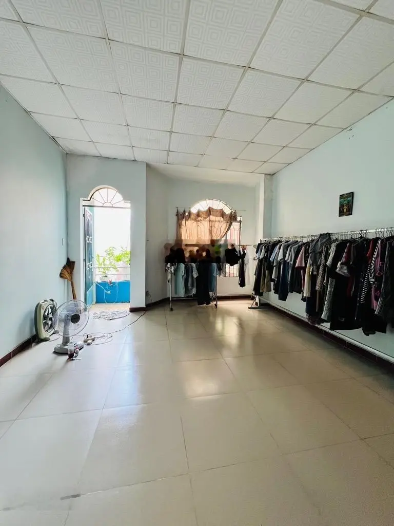 Hẻm xe hơi thông - Phạm Văn Bạch - Tân Bình - 50m2 - 4.3x13m - 2 tầng - 2PN - 2WC - giá 5.6 tỷ
