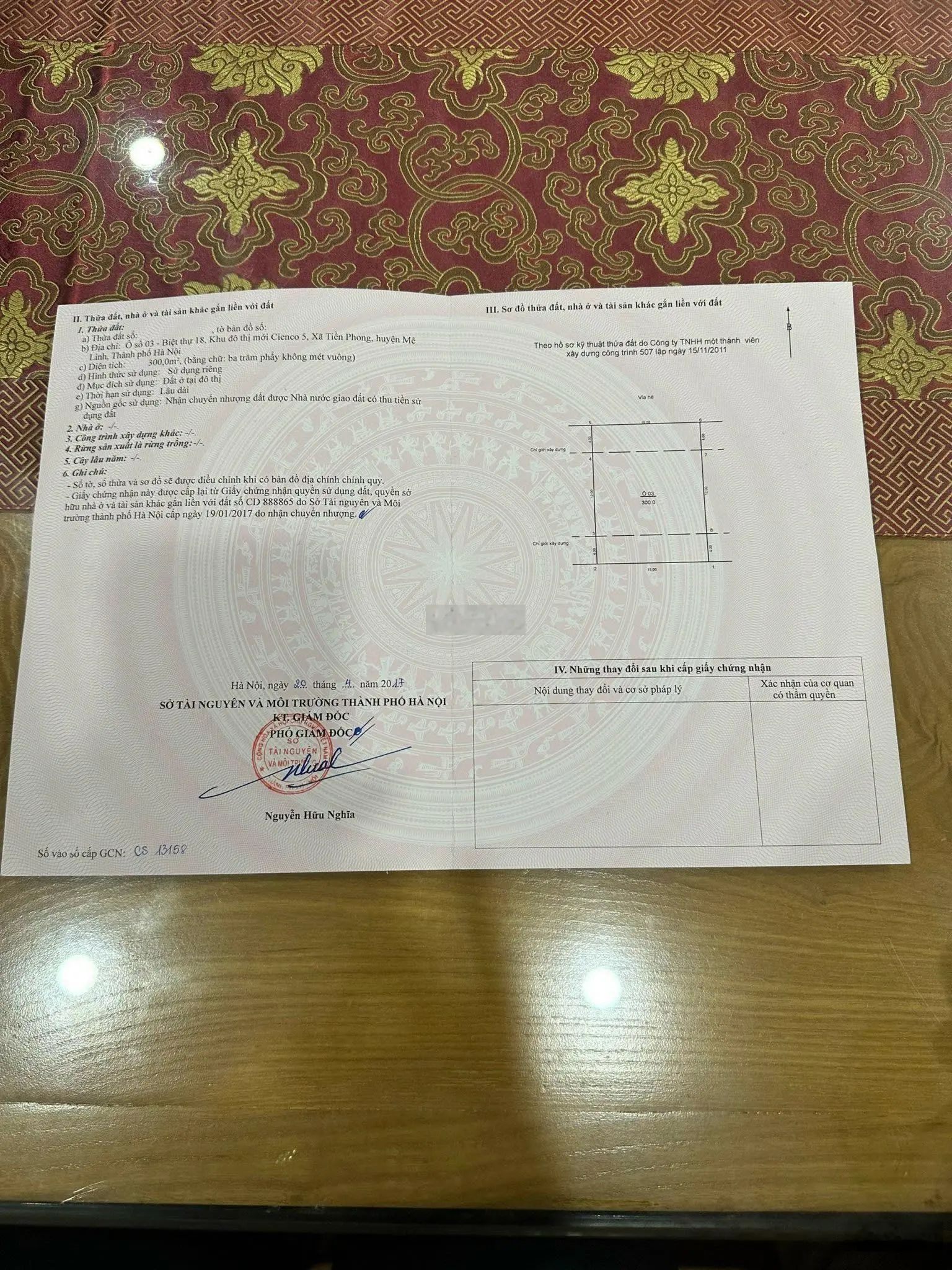 Nay cần tiền con đi học bán lô đất biệt thự 300 m2 sổ đỏ tại khu B khu đô thị Cienco 5, giá rẻ nhất