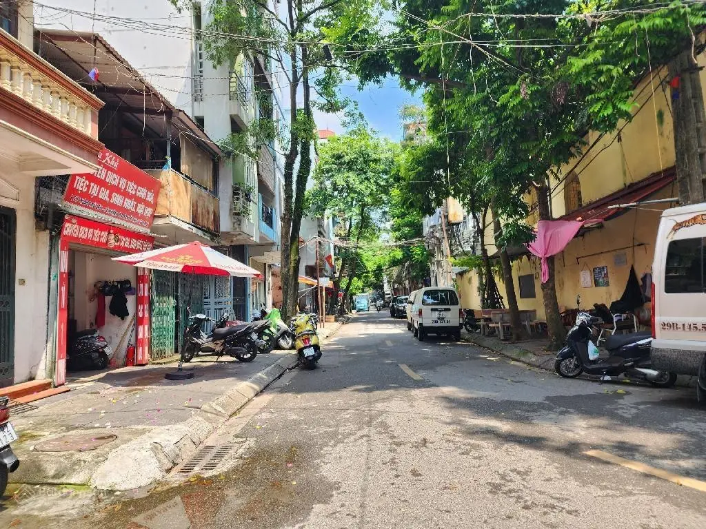 Nhà đẹp An Xá - Ba Đình - Tặng full nội thất - cách ô tô, mặt phố 50m - 2 mặt thoáng trước sau