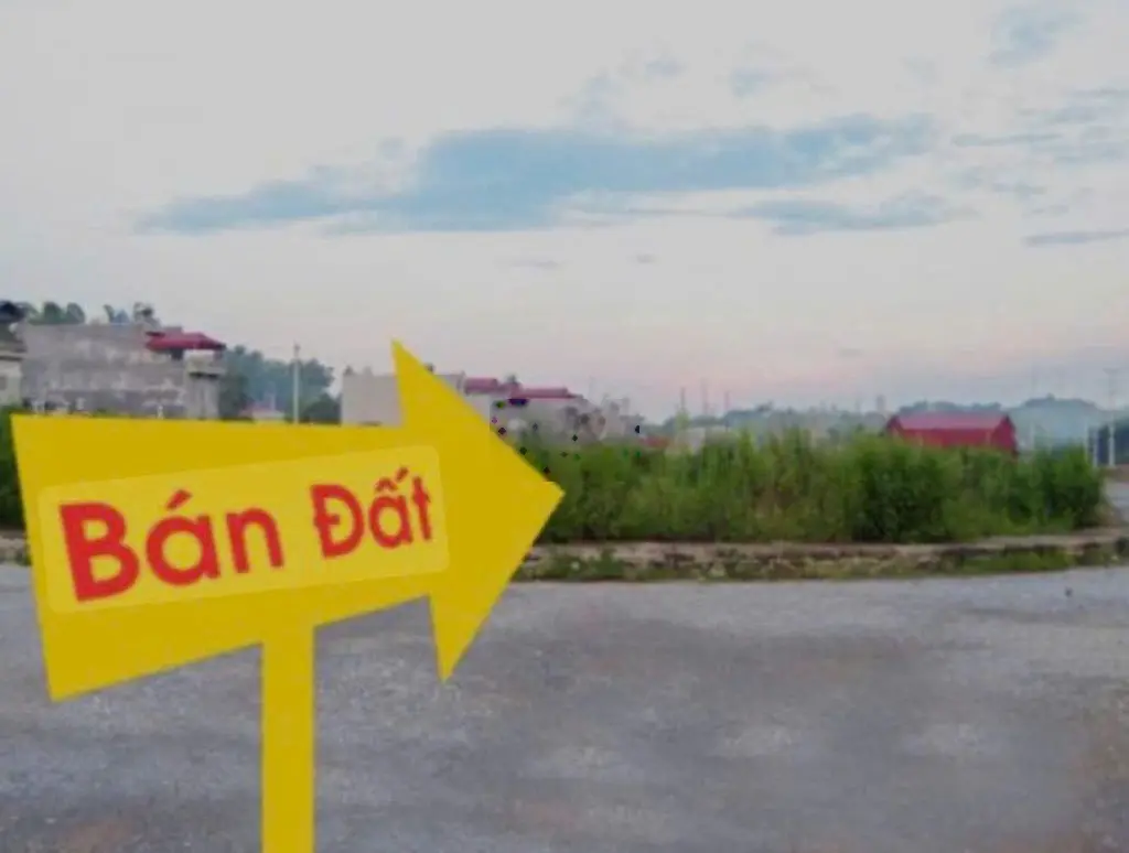 CẦN BÁN BIỆT THỰ VIEW HỒ - GIÁ 2 TỶ 987