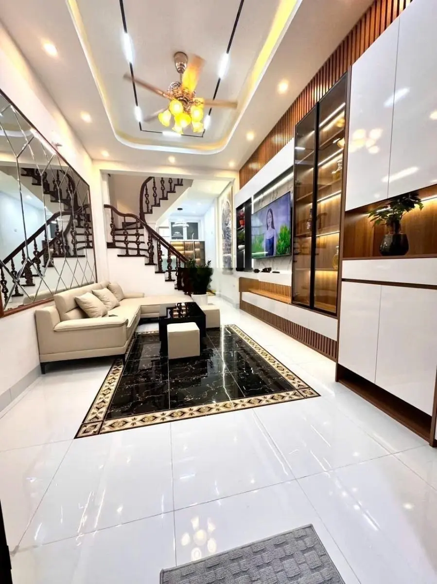 Bán Nhà Quan Hoa. Diện Tích 40m,4 Tầng, Mặt Tiền 3,5m, Giá 9,5tỷ. Full Nội Thất, Thoáng Trước Sau..