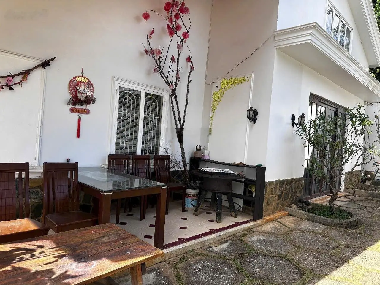 Chính chủ cần bán gấp để chuyển xuống SG tiện cho con đi học nên để giá 420tr/1.800m2 có nhà và đât