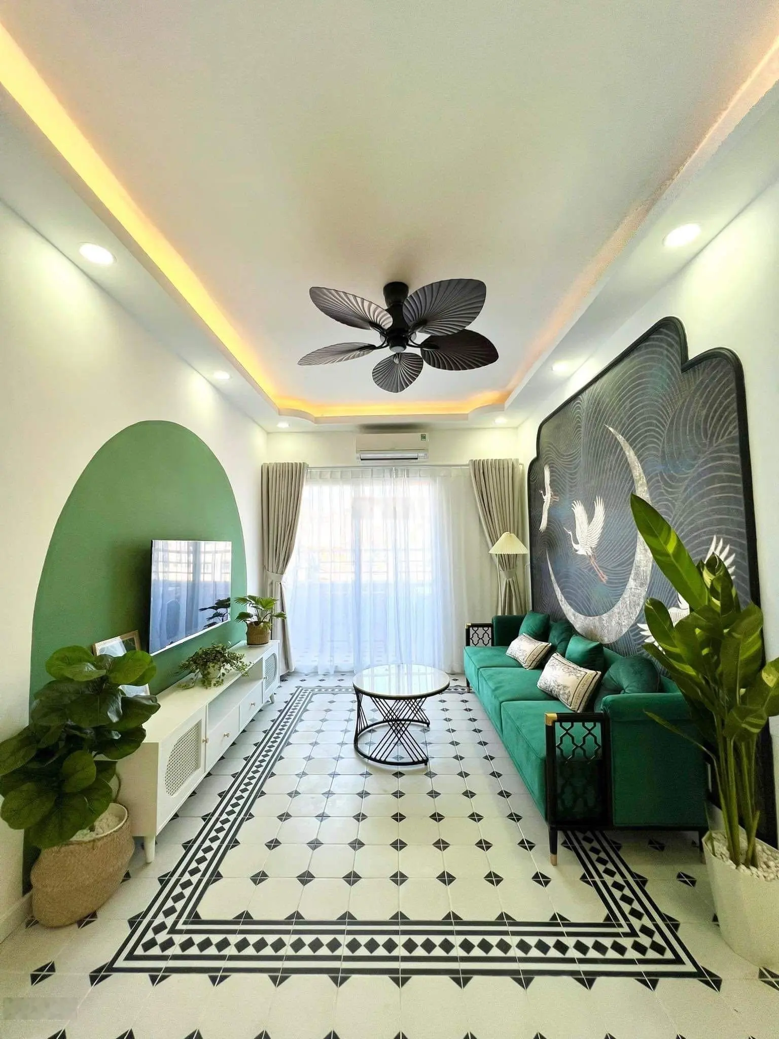 Bán căn hộ thiết kế đẹp mua dễ cho thuê khai thác dòng tiền ổn LH : 0914 887 ***