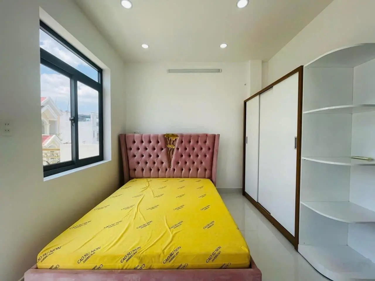 Bán nhà Mặt Tiền hẻm 8m Kinh doanh 256/29A Phan Huy Ích P12 3 tầng (4x13m)